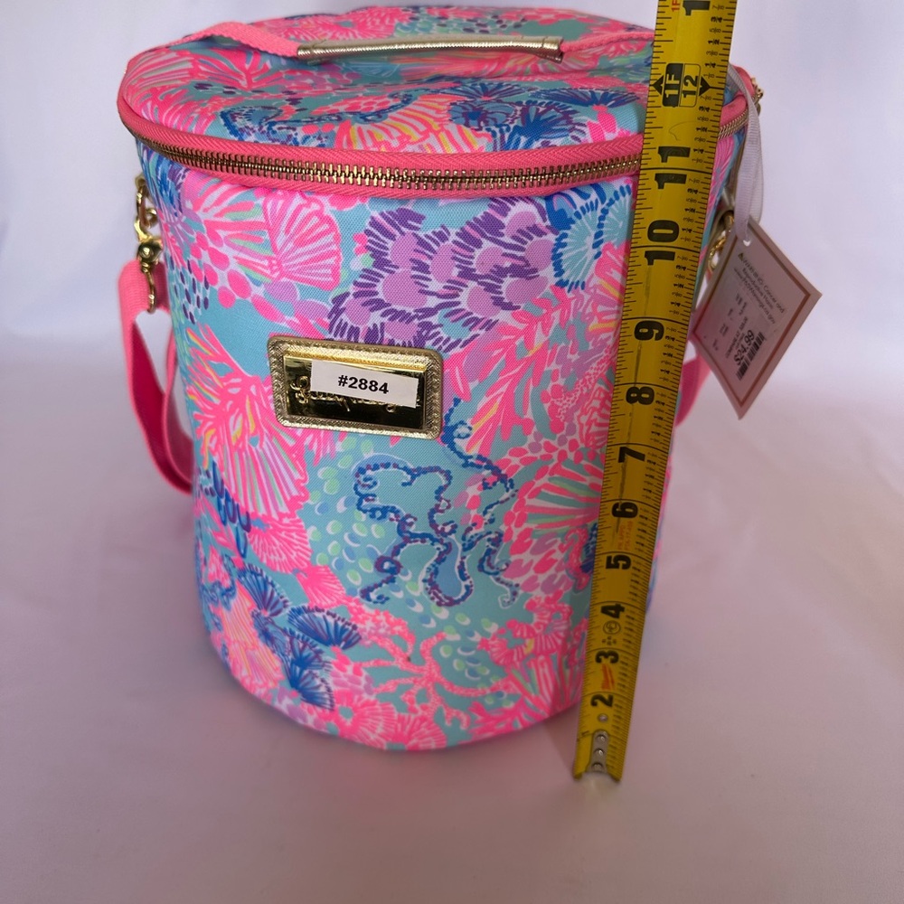 #2884 LILLY PULITZER Insulated Soft  Beach Cooler - Picture 10 of 10